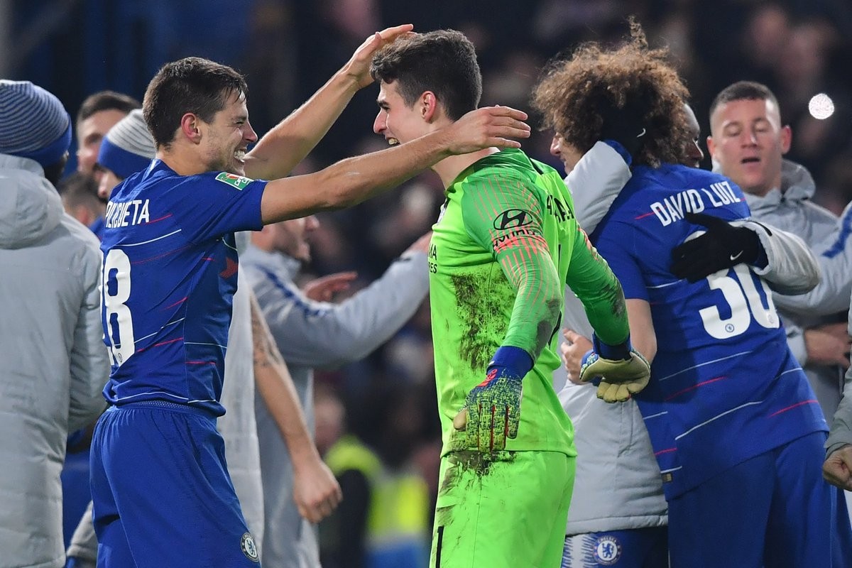Giroud phung phí cơ hội, Higuain căng thẳng thấy rõ - Bóng Đá