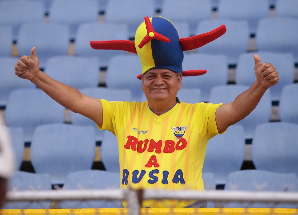 Ecuador 1-2 Peru:  - Bóng Đá