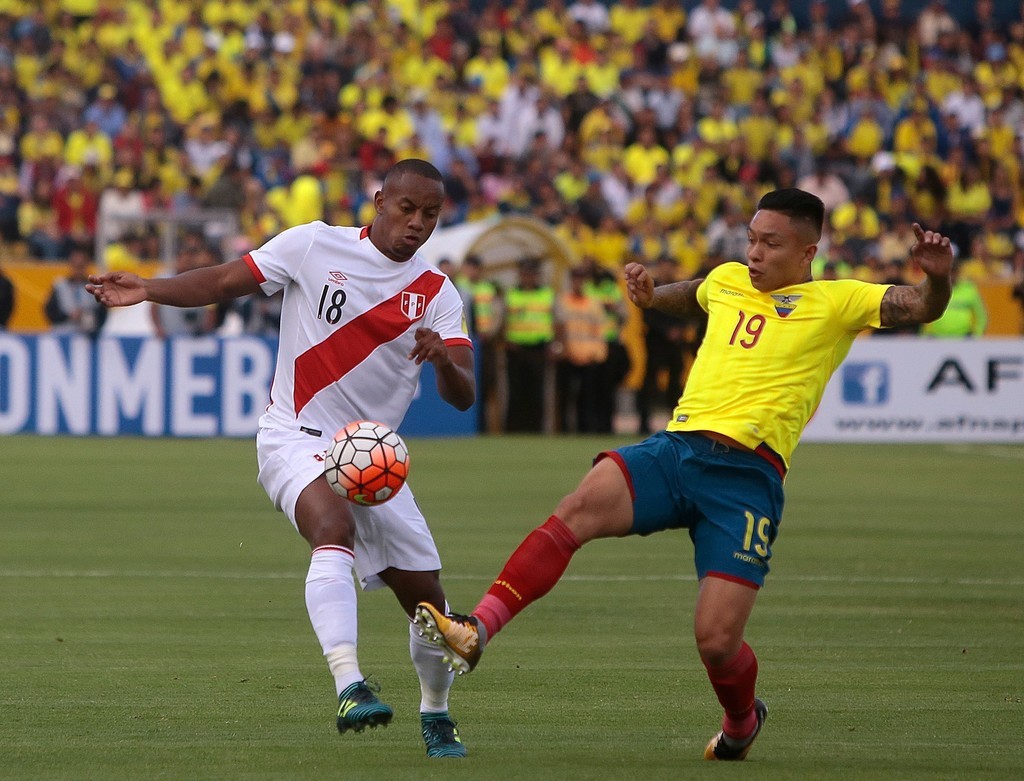 Ecuador 1-2 Peru:  - Bóng Đá