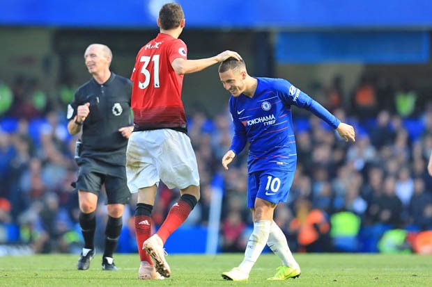 Willian tiết lộ lý do Hazard tịt ngòi trước MU - Bóng Đá
