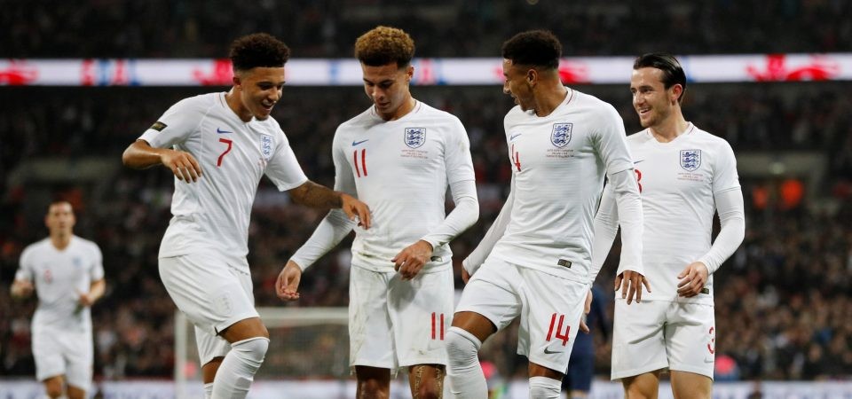 Fan MU muốn mua Sancho đá cặp Lingard - Bóng Đá