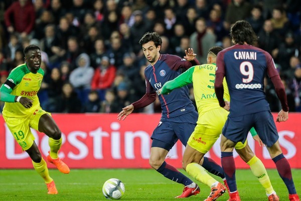 Neymar kề vai Cavani, PSG hủy diệt cả Ligue 1 - Bóng Đá