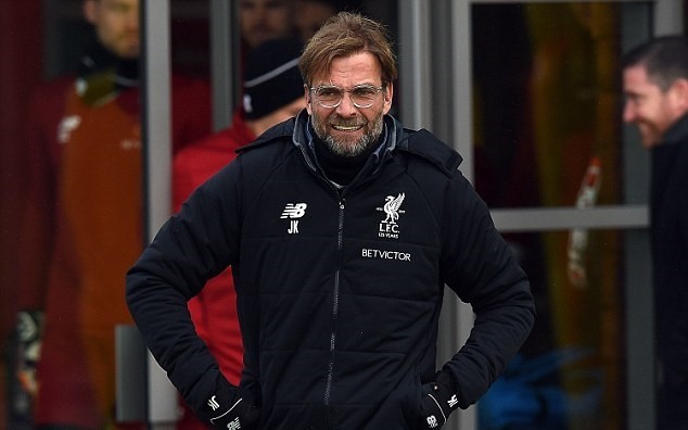 Klopp hò hét trên sân tập, Liverpool sẵn sàng 'làm gỏi' Everton - Bóng Đá