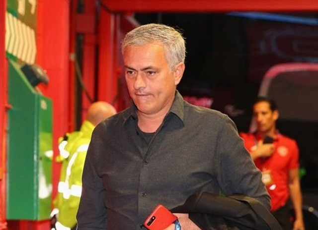 Dàn sao Man Utd đã có mặt tại Old Trafford, chờ 'làm gỏi' Basel - Bóng Đá