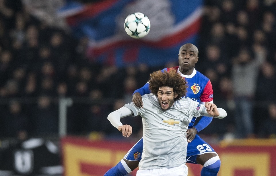 Mourinho méo mặt chứng kiến M.U khóc hận trước Basel - Bóng Đá