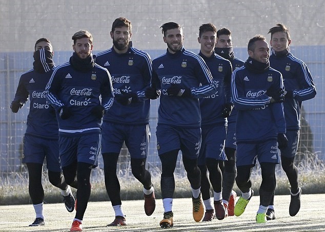 Chùm ảnh: Buổi tập thứ 2 của Argentina - Bóng Đá