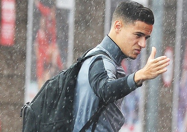 Dàn sao Liverpool có mặt ở Anfield, chờ Coutinho tái xuất - Bóng Đá