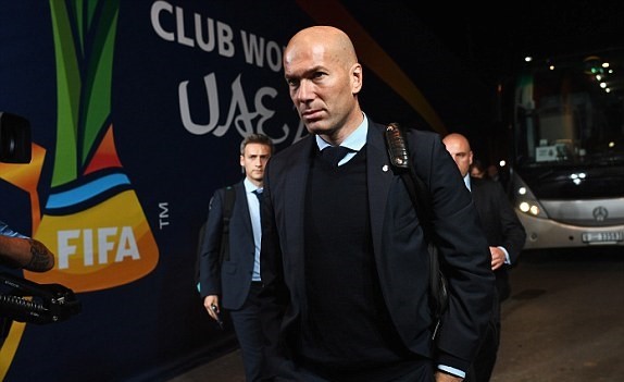 Ronaldo đảo chân kỹ thuật trước đông đảo NHM trước giờ G - Bóng Đá