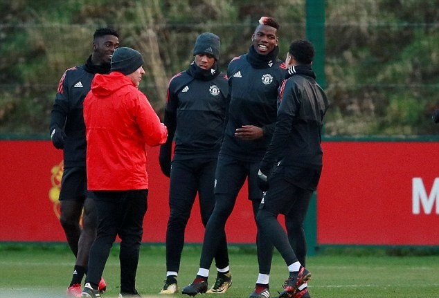 Ảnh tập Man United - Bóng Đá