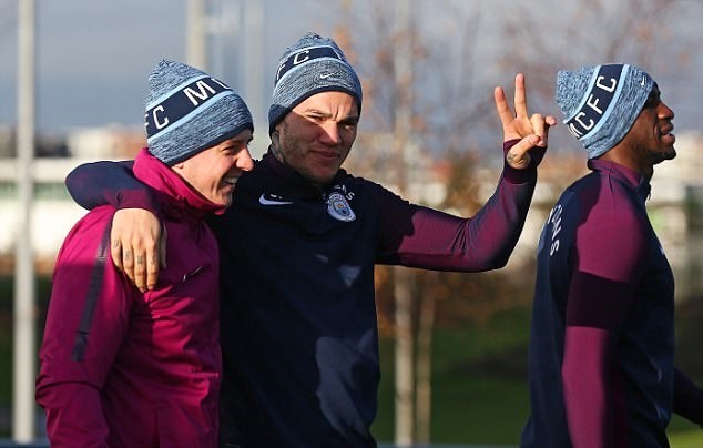 ảnh tập man city - Bóng Đá