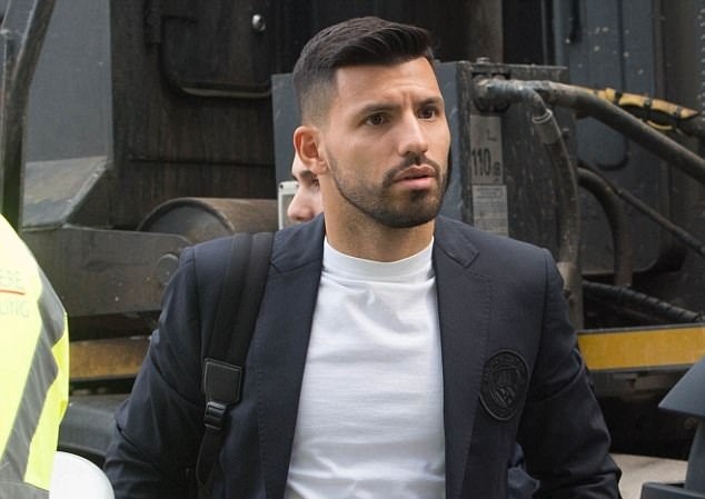Man City đặt chân xuống Hà Lan, chờ chiến Feyenoord - Bóng Đá