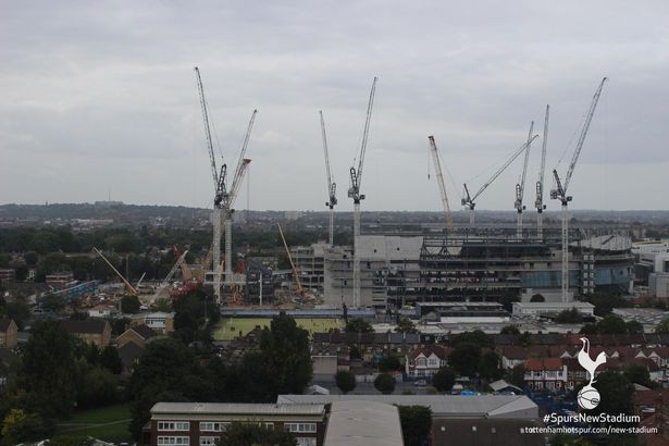Sân mới của Tottenham bắt đầu nên hình hài - Bóng Đá