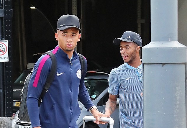 Vắng Aguero, dàn sao Man City căng thẳng đến London đấu Chelsea - Bóng Đá