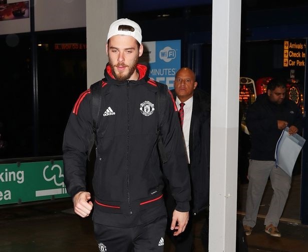 Chùm ảnh: Man United quay trở lại Anh - Bóng Đá