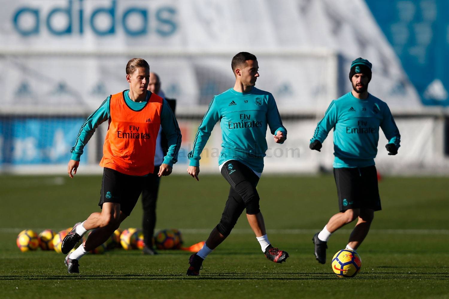 Chùm ảnh: Real Madrid tập luyện - Bóng Đá