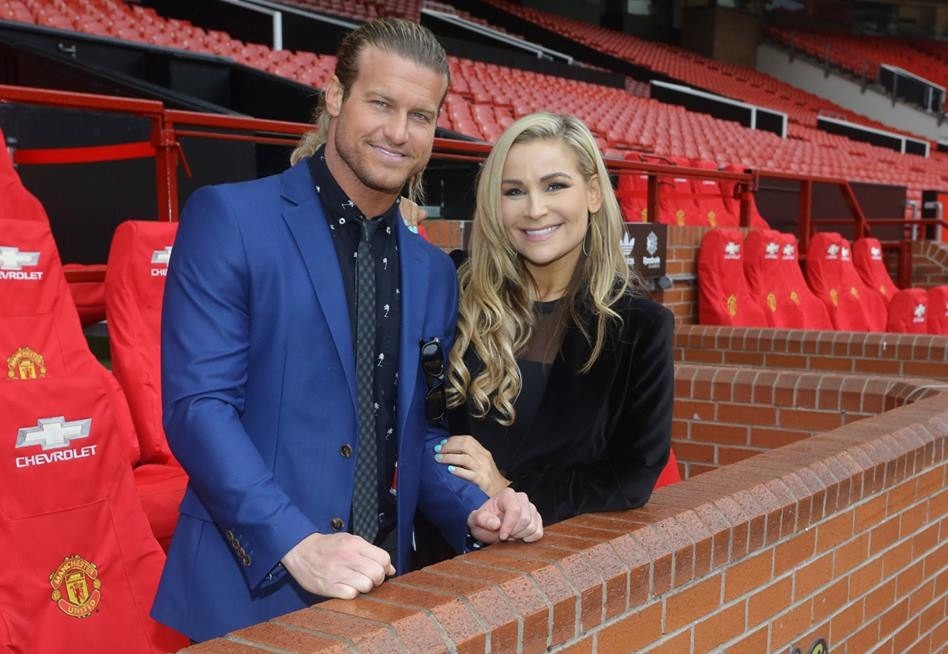 Man Utd đón 2 vị khách đặc biệt của làng WWE đến Old Trafford - Bóng Đá
