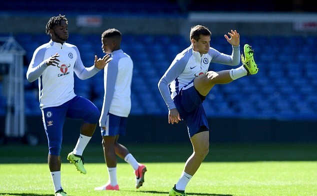 Góc HLV Phan Thanh Hùng: Man City đã hay, còn may! - Bóng Đá