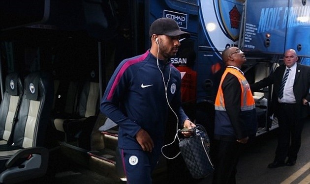 Man City và Chelsea đầy căng thẳng tại Stamford Bridge trước giờ G - Bóng Đá