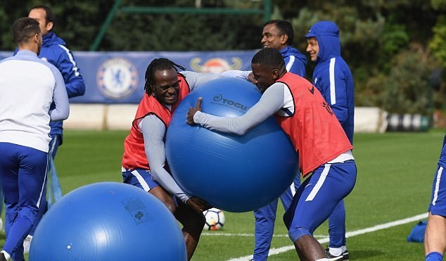 Buổi tập của Chelsea - Bóng Đá