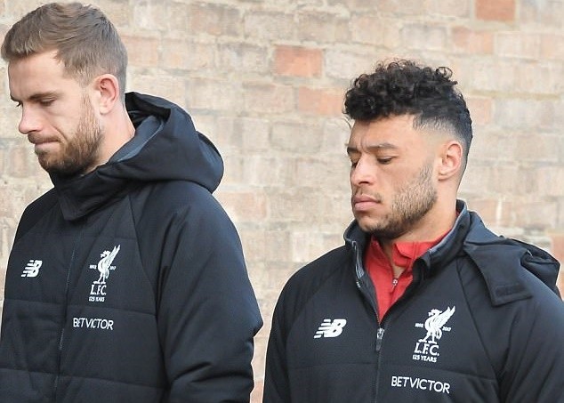 Trước đại chiến M.U, Klopp & Dàn sao Liverpool đi dạo phố - Bóng Đá