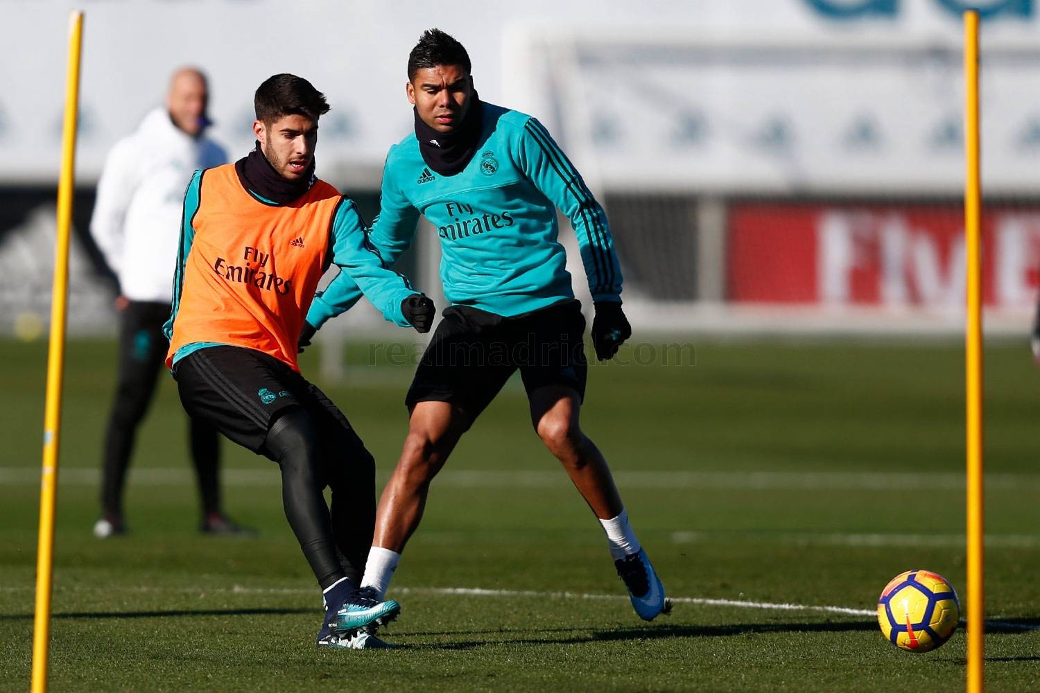 Chùm ảnh: Real Madrid tập luyện - Bóng Đá
