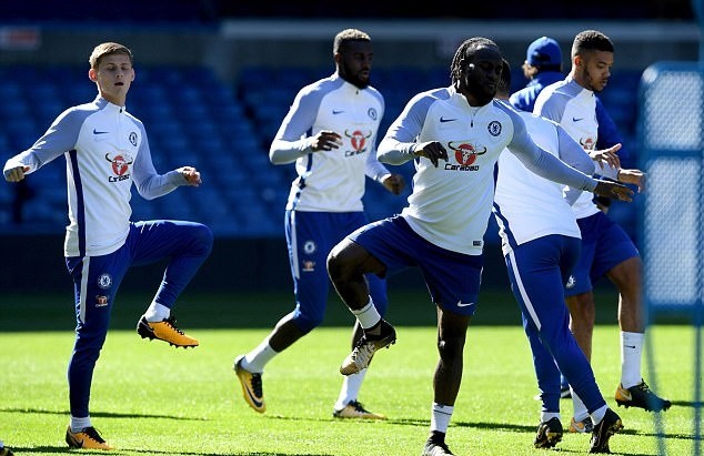 Góc HLV Phan Thanh Hùng: Man City đã hay, còn may! - Bóng Đá