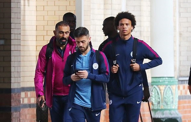 Vắng Aguero, dàn sao Man City căng thẳng đến London đấu Chelsea - Bóng Đá