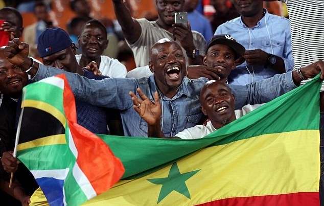 Đi World Cup, Senegal vỡ òa sau 16 năm dài đằng đẳng - Bóng Đá
