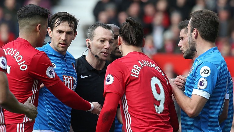 Dự đoán vòng 17 NHA: M.U lấy lại thể diện; Arsenal ôm hận - Bóng Đá