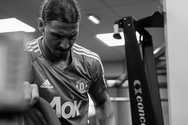 Ibrahimovic ngạo nghễ: 