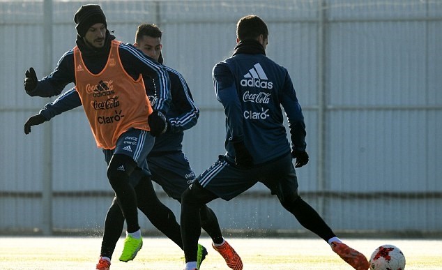 Chùm ảnh: Buổi tập thứ 2 của Argentina - Bóng Đá