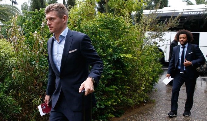 Liên tục tịt ngòi, Ronaldo vẫn tươi cười cùng Real hành quân đến Hy Lạp - Bóng Đá