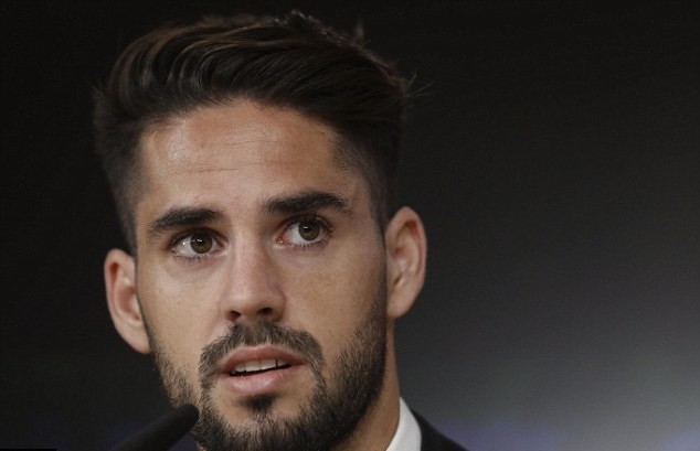 Chùm ảnh Isco ký hợp đồng - Bóng Đá