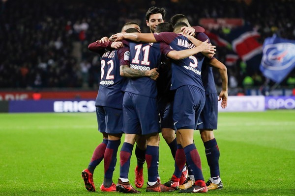 Neymar kề vai Cavani, PSG hủy diệt cả Ligue 1 - Bóng Đá