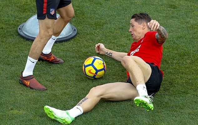 Diego Costa tập tích cực, đếm ngày tái xuất La Liga - Bóng Đá