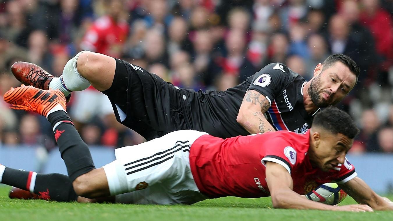 Trước vòng 8 Ngoại hạng Anh: Bộ mặt thật của hai con quỷ - Bóng Đá