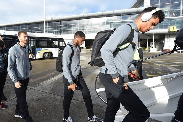 Liverpool binh hùng tướng mạnh lên đường chờ chiến Sevilla - Bóng Đá
