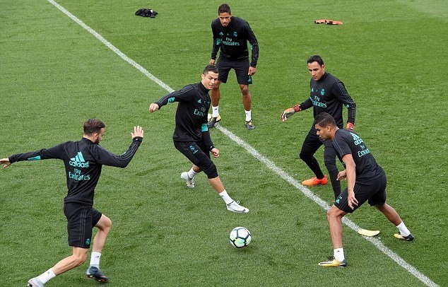 Ronaldo tập điên cuồng, quyết lấy lại niềm vui ở La Liga - Bóng Đá