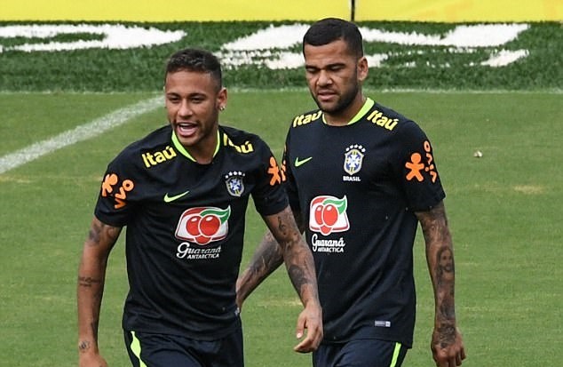 Neymar 'quẩy' cực sung, chờ so tài 'Mãnh hổ' Falcao - Bóng Đá