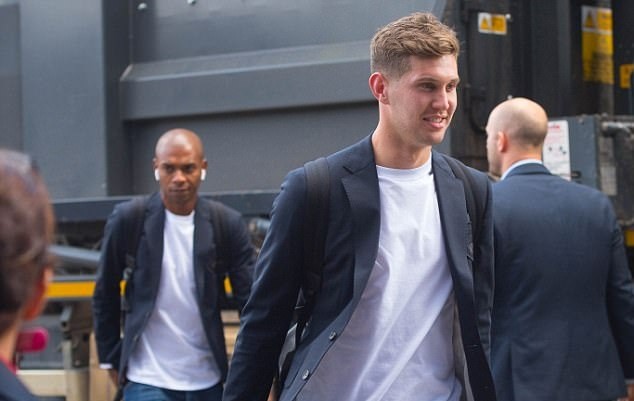 Man City đặt chân xuống Hà Lan, chờ chiến Feyenoord - Bóng Đá