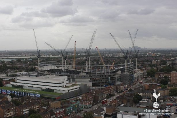 Sân mới của Tottenham bắt đầu nên hình hài - Bóng Đá