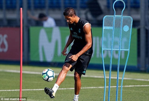 Ronaldo đối đầu Asensio khi trở lại Real Madrid - Bóng Đá