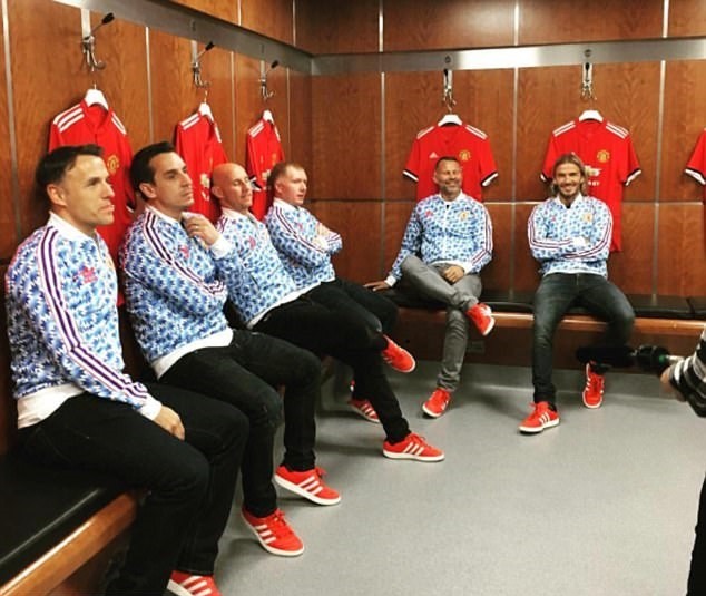 Beckham cùng dàn 'Class of 92' của M.U hồ hởi trở lại Old Trafford - Bóng Đá