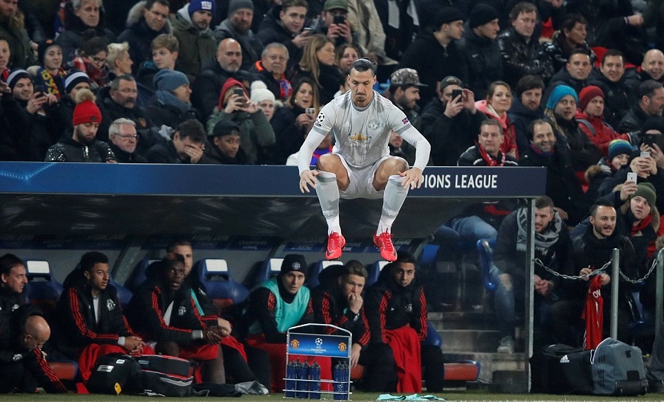 Mourinho méo mặt chứng kiến M.U khóc hận trước Basel - Bóng Đá