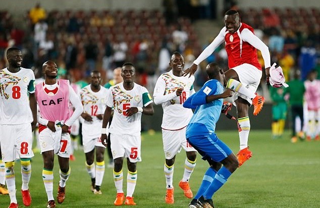 Đi World Cup, Senegal vỡ òa sau 16 năm dài đằng đẳng - Bóng Đá