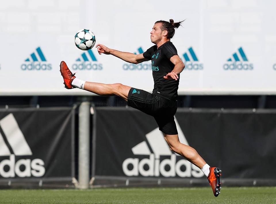 Phong độ chạm đáy, Ronaldo vẫn tươi cười cùng Real sang Dortmund - Bóng Đá