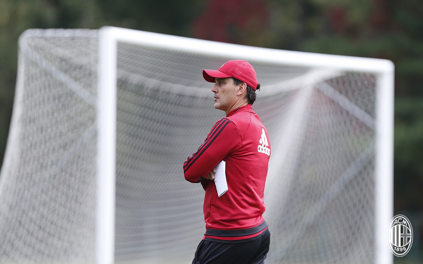 Dàn sao triệu đô của AC Milan tập cật lực, chờ chiến AS Roma - Bóng Đá