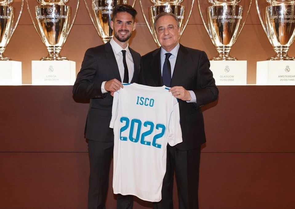 Chùm ảnh Isco ký hợp đồng - Bóng Đá