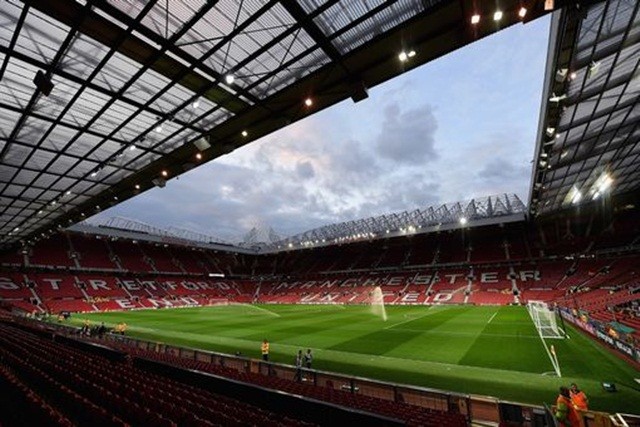 Dàn sao Man Utd đã có mặt tại Old Trafford, chờ 'làm gỏi' Basel - Bóng Đá