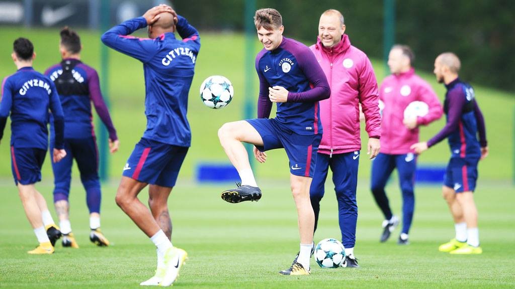 Buổi tập Man City - Bóng Đá